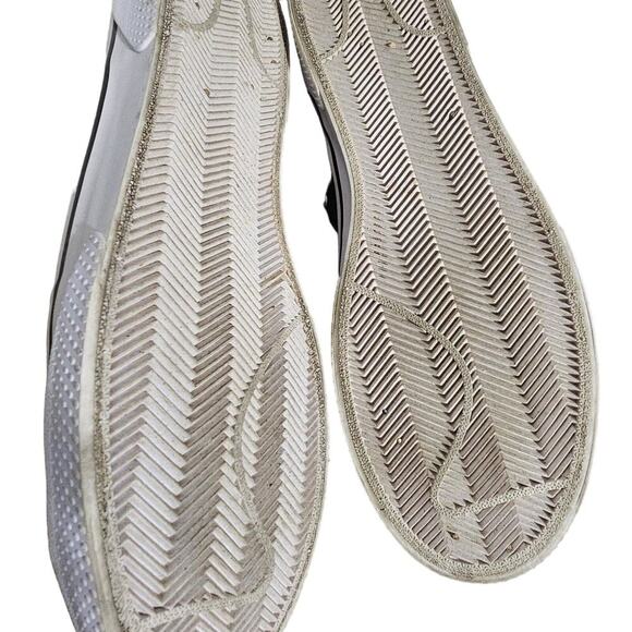 Nike - Picture 6 of 6